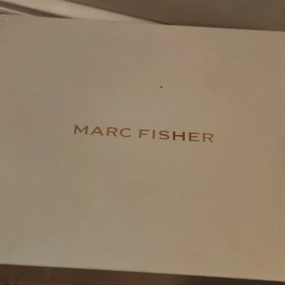 Marc Fisher SZ 7 Black Ankle Rain Boots - Picture 5 of 6